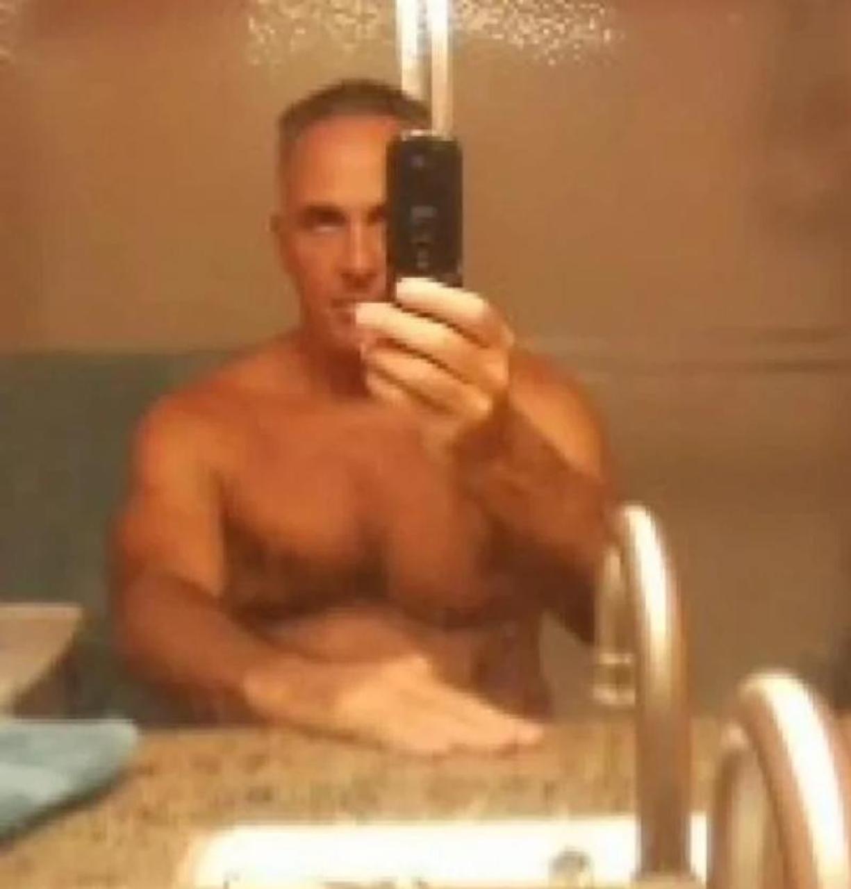 Profile photo 1 of 2