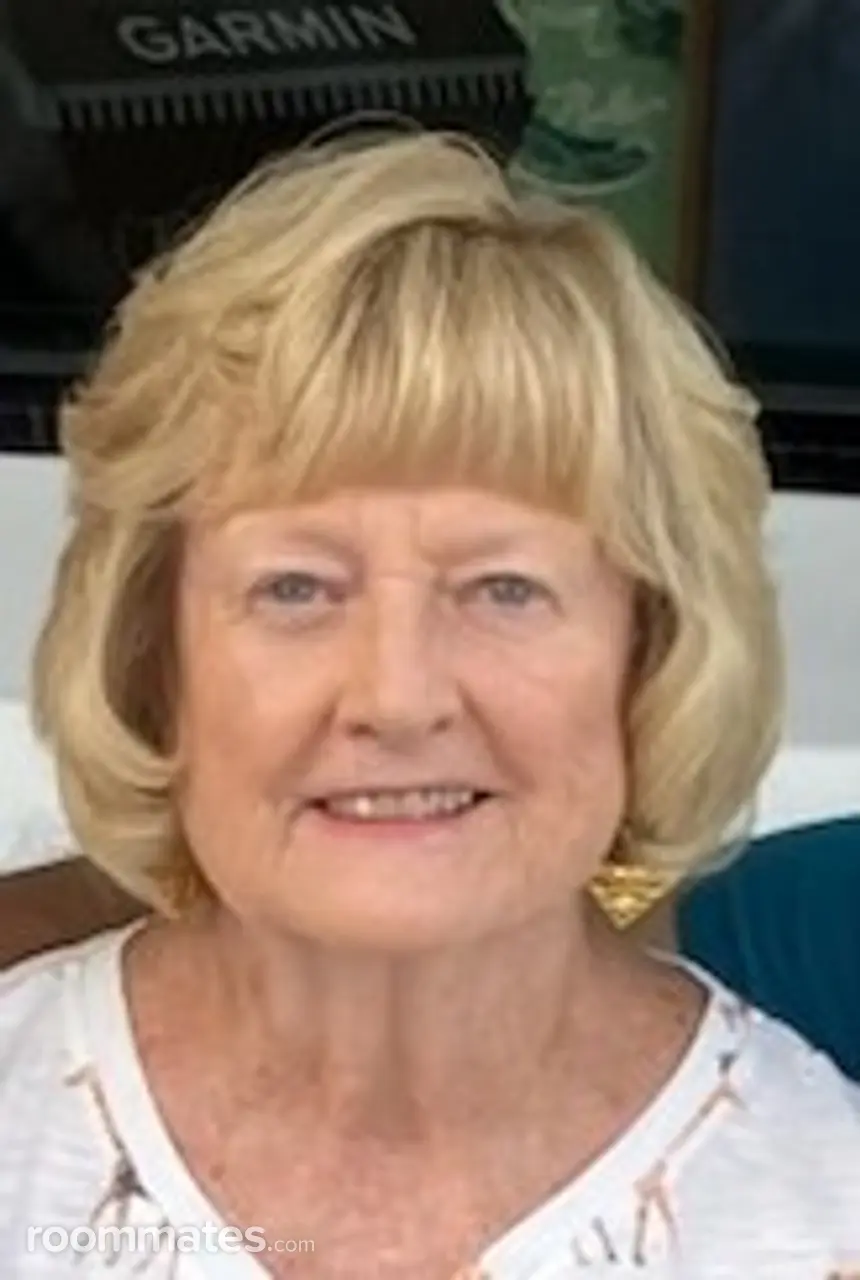 Profile photo 4 of 4