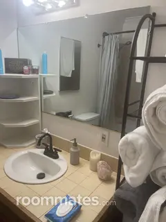 Room for rent in Huntington Beach, CA $1400, apartment