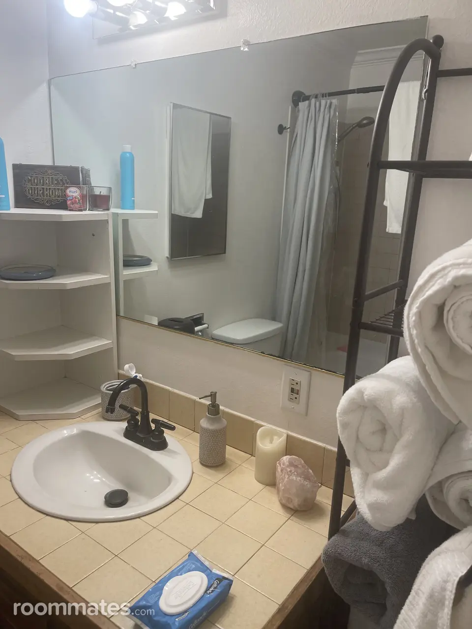 Profile photo 1 of 4