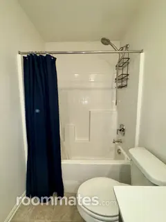 Room for rent in Victorville, CA $1000, house