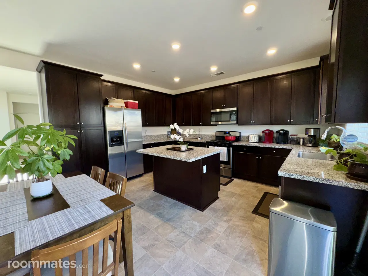 Profile photo 10 of 11