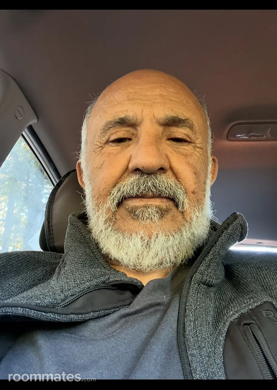 Profile photo 11 of 20