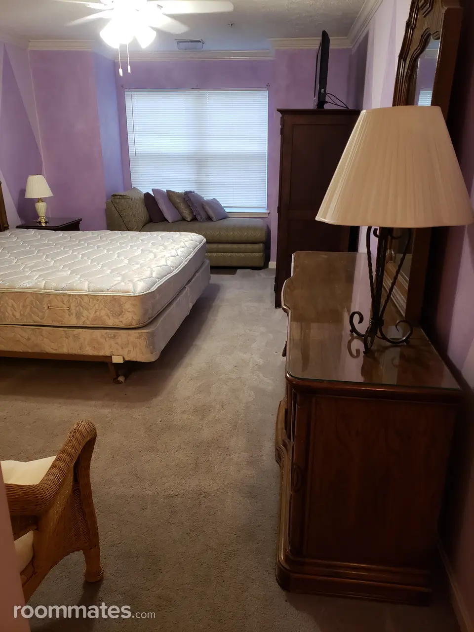 Profile photo 8 of 12