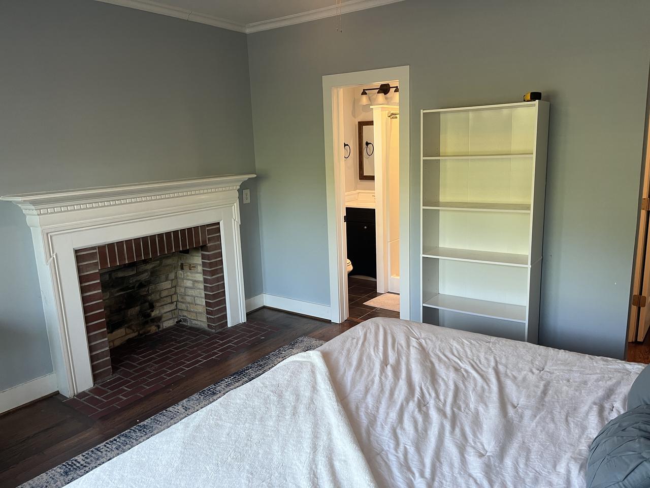 Profile photo 5 of 11