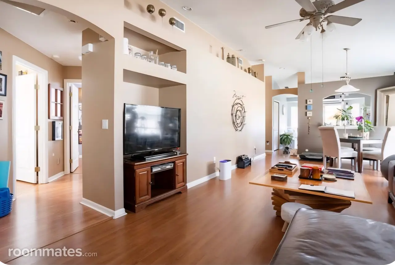 Profile photo 4 of 5