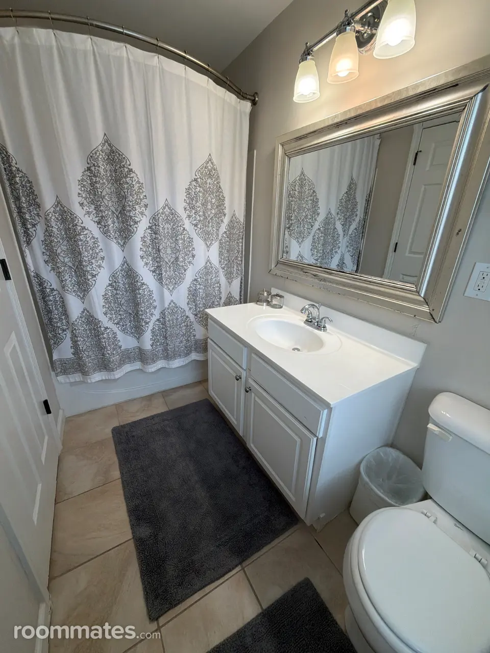 Profile photo 11 of 13