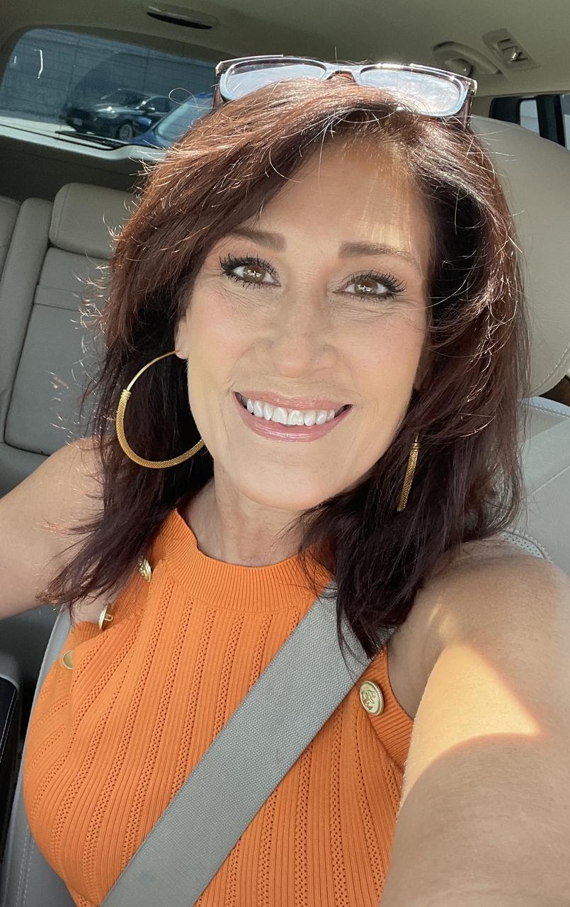 Profile photo 13 of 13