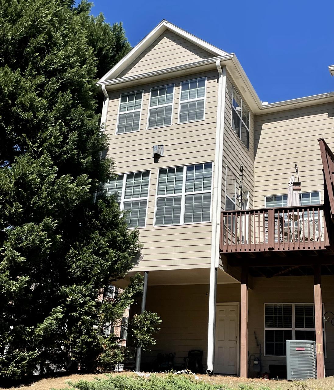 Profile photo 4 of 13