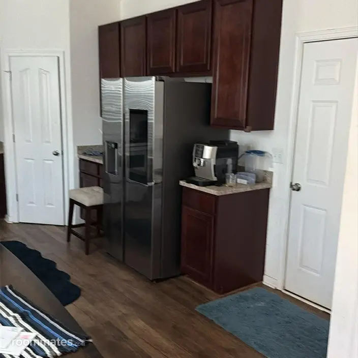 Room for rent in Simpsonville, SC $800, house