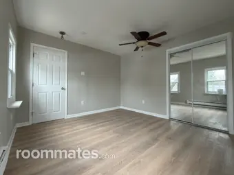 Room for rent in Philadelphia, PA $725, house