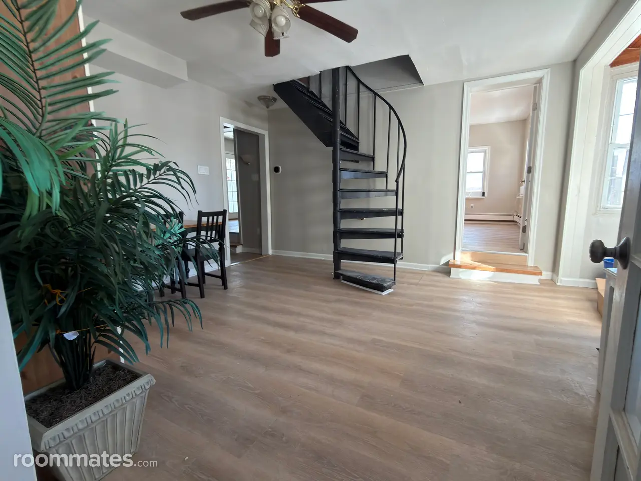 Profile photo 3 of 14