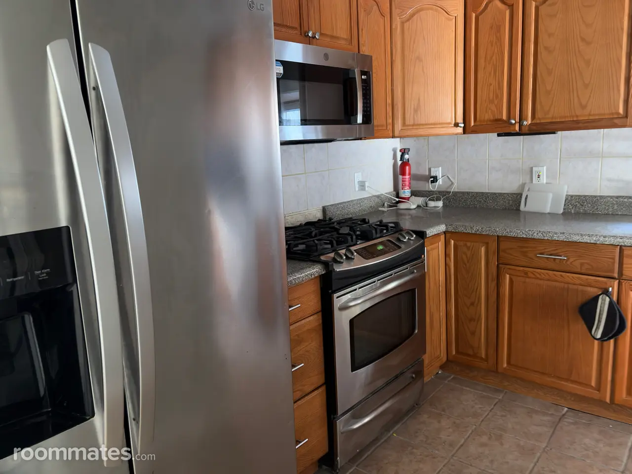 Profile photo 4 of 14