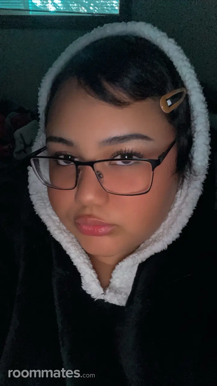 Profile photo 4 of 4