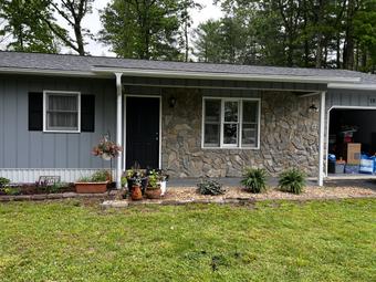 Room for rent in Hendersonville, North Carolina $875, house