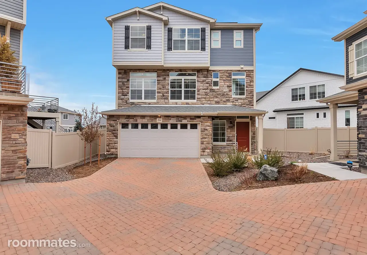 Profile photo 1 of 11