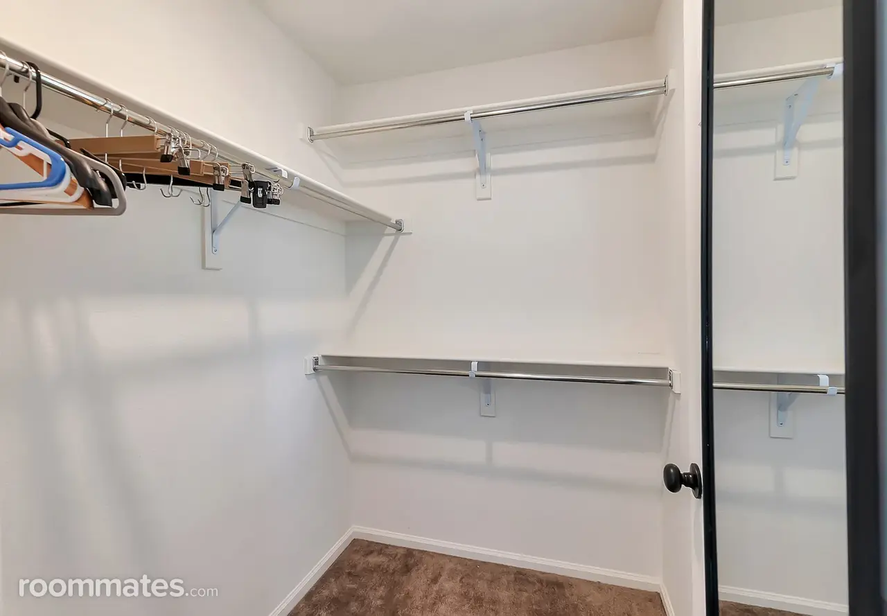 Profile photo 3 of 11