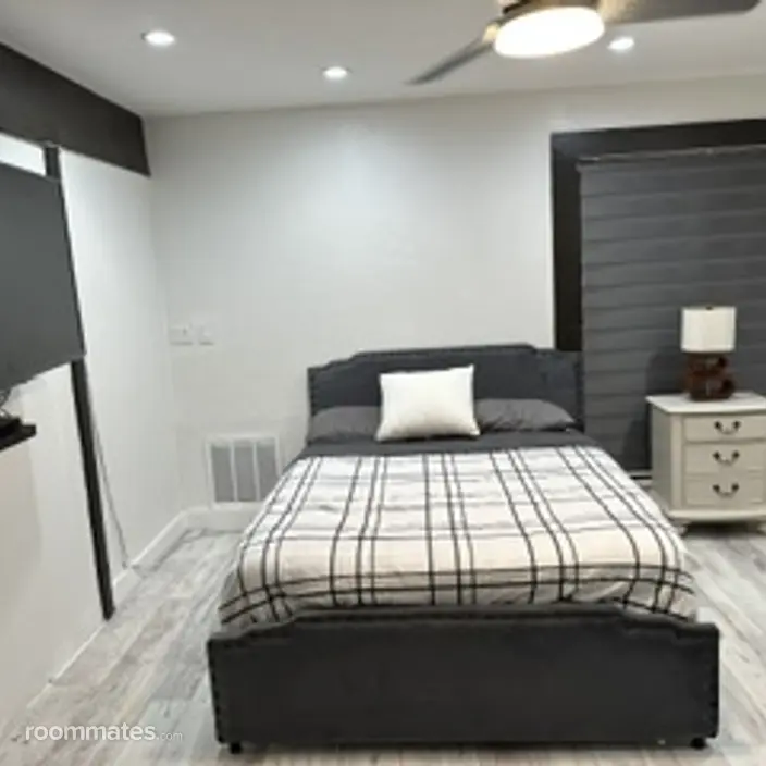 Room for rent in Tamarac, FL $1150, house