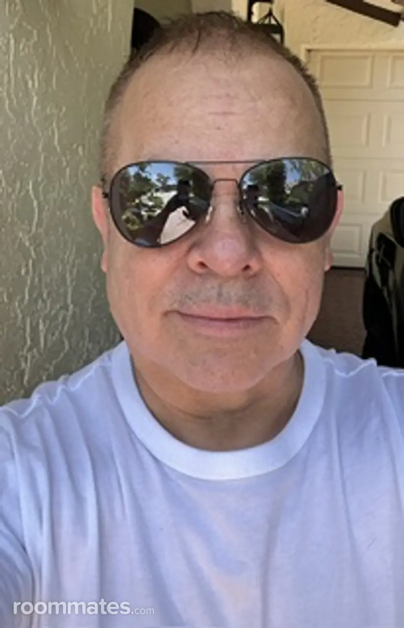 Profile photo 7 of 7