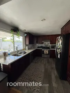 Room for rent in Fountain Valley, CA $1360, house