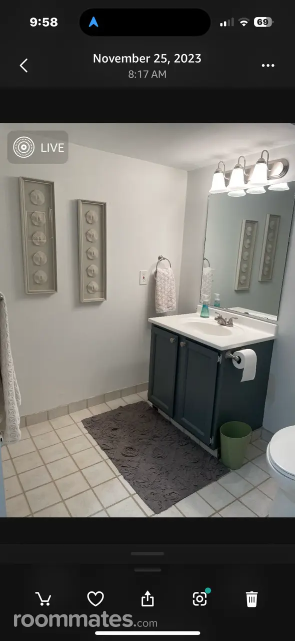 Profile photo 7 of 11