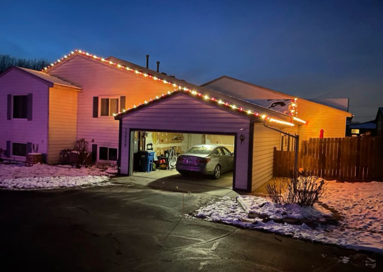 Profile photo 3 of 8