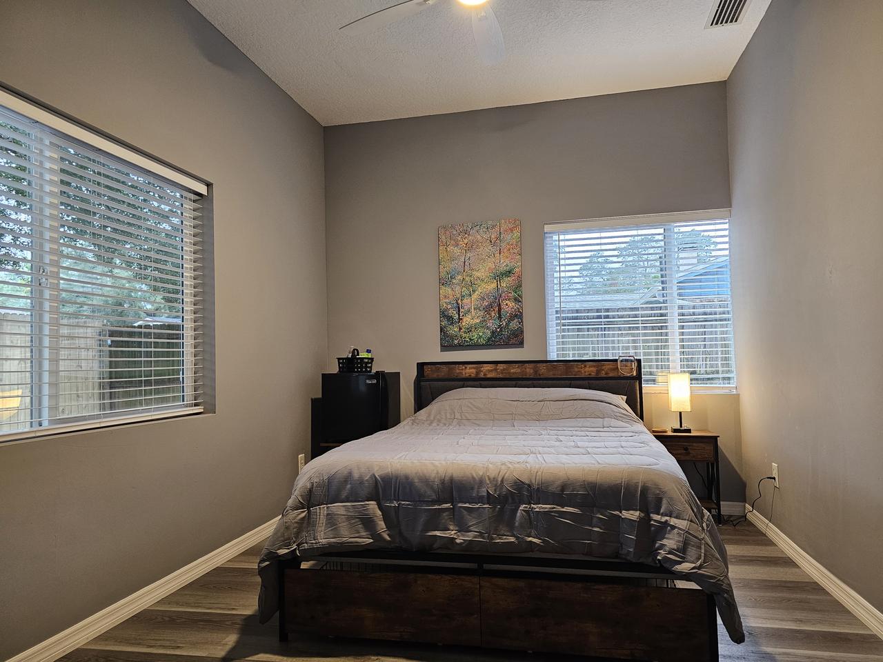 Profile photo 3 of 11