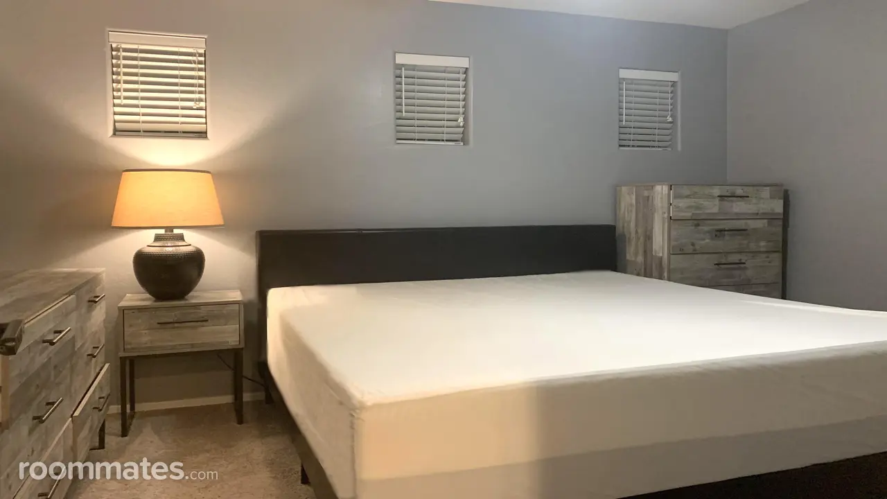 Profile photo 8 of 11