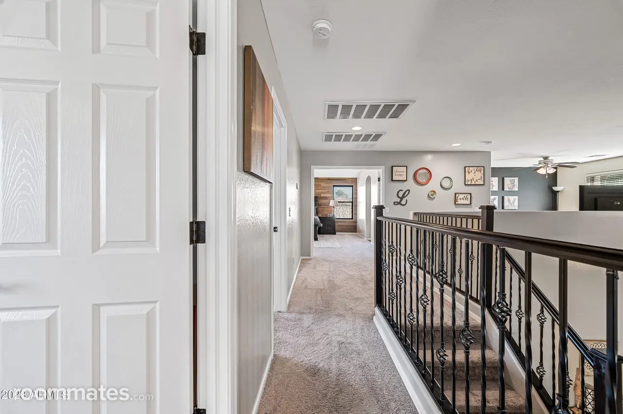 Profile photo 6 of 11