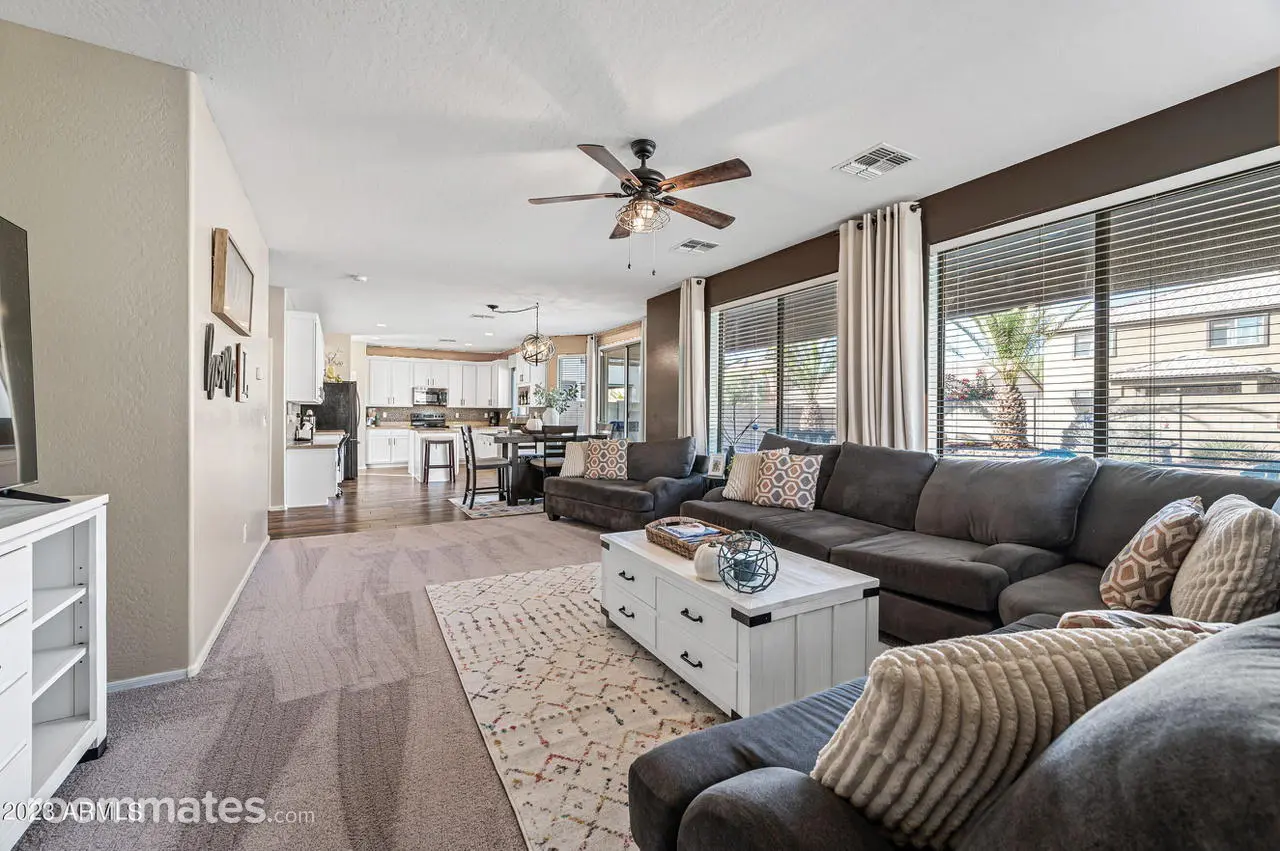 Profile photo 5 of 11