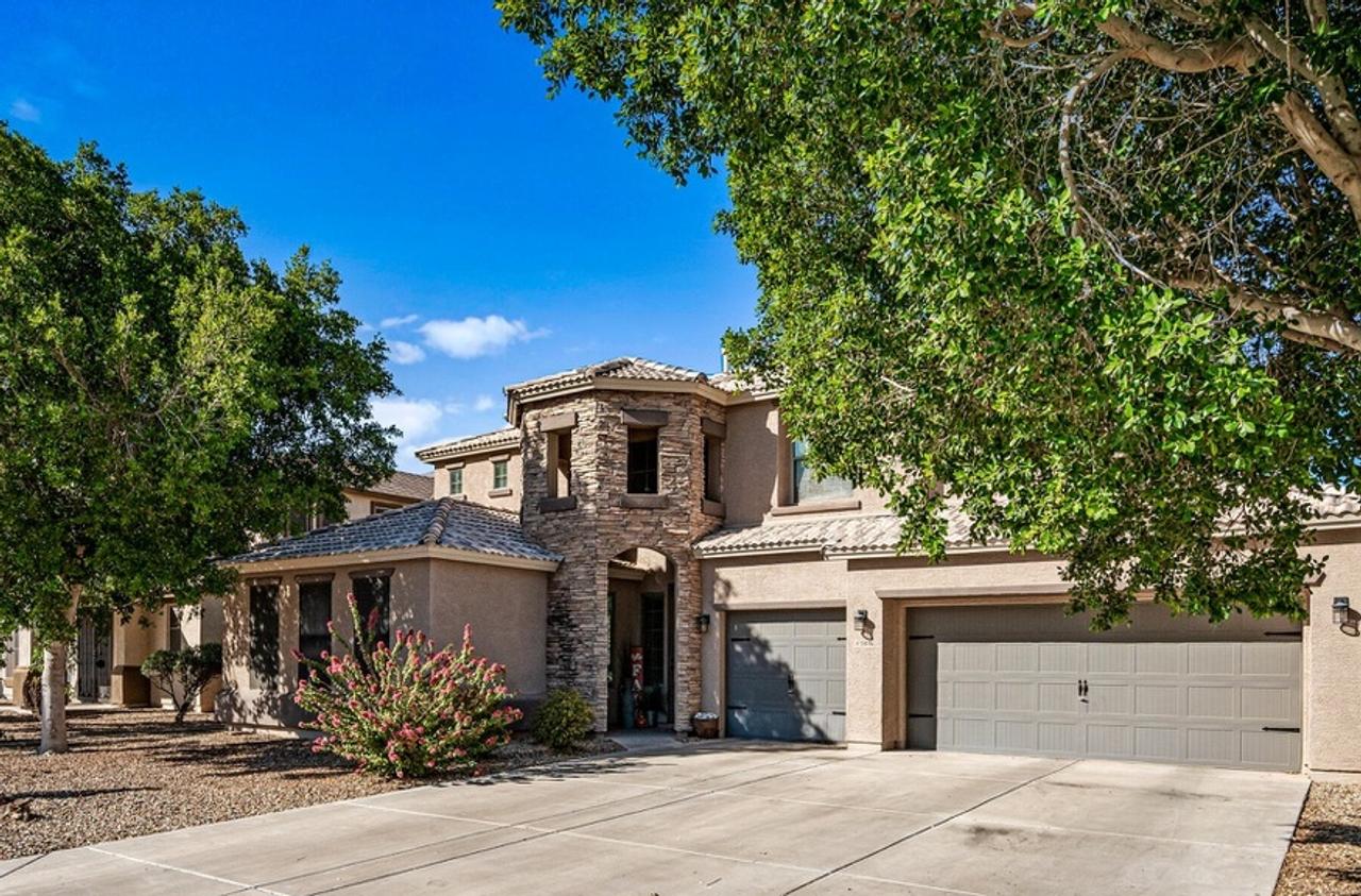 Profile photo 2 of 11