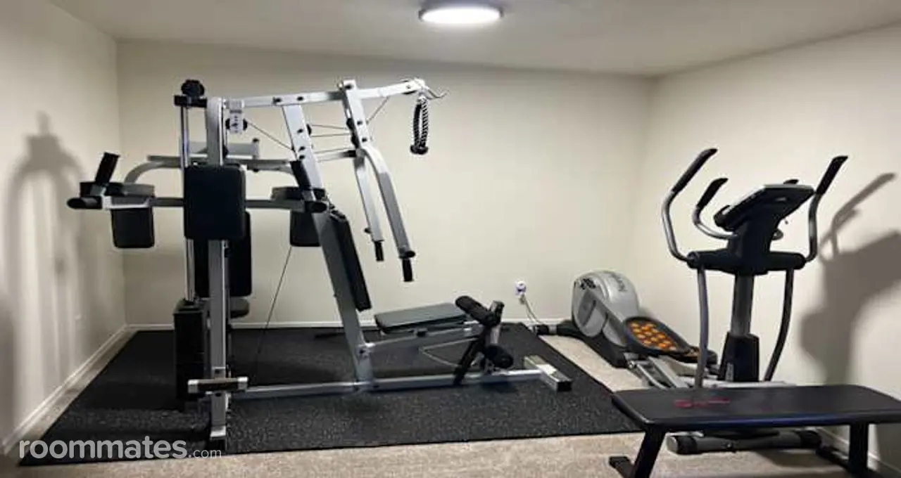 Profile photo 10 of 12