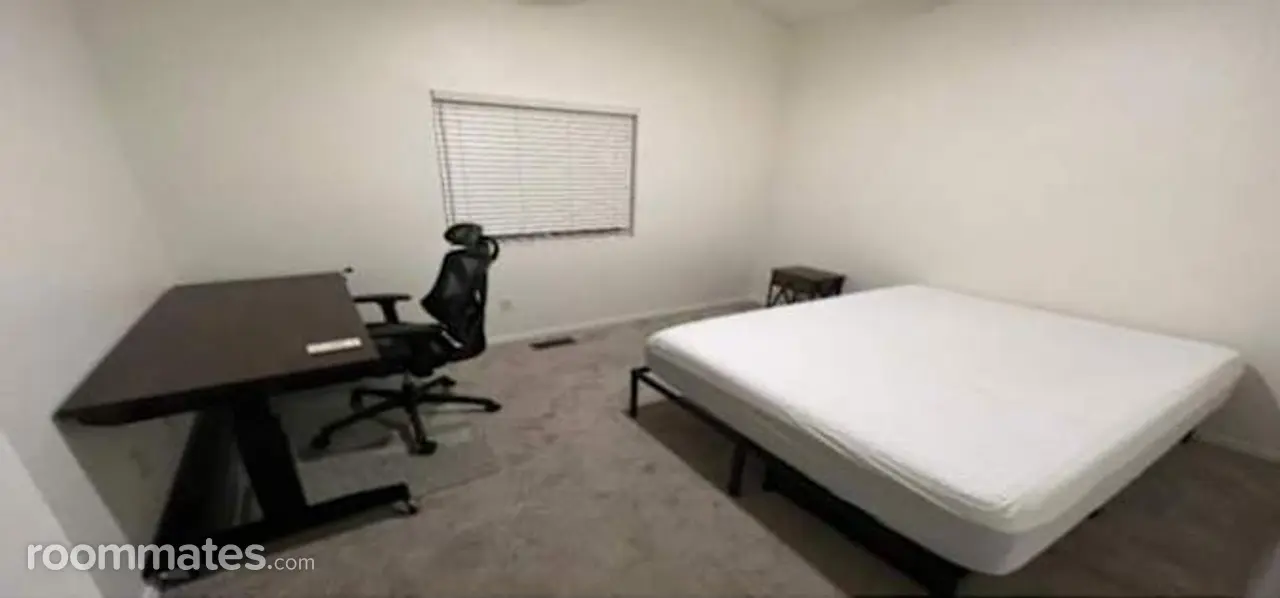 Profile photo 5 of 12