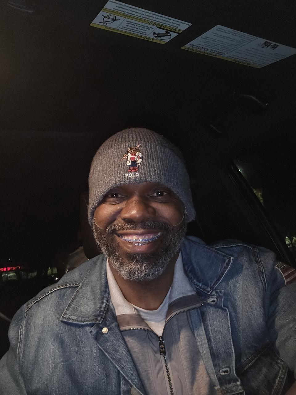 Profile photo 6 of 6