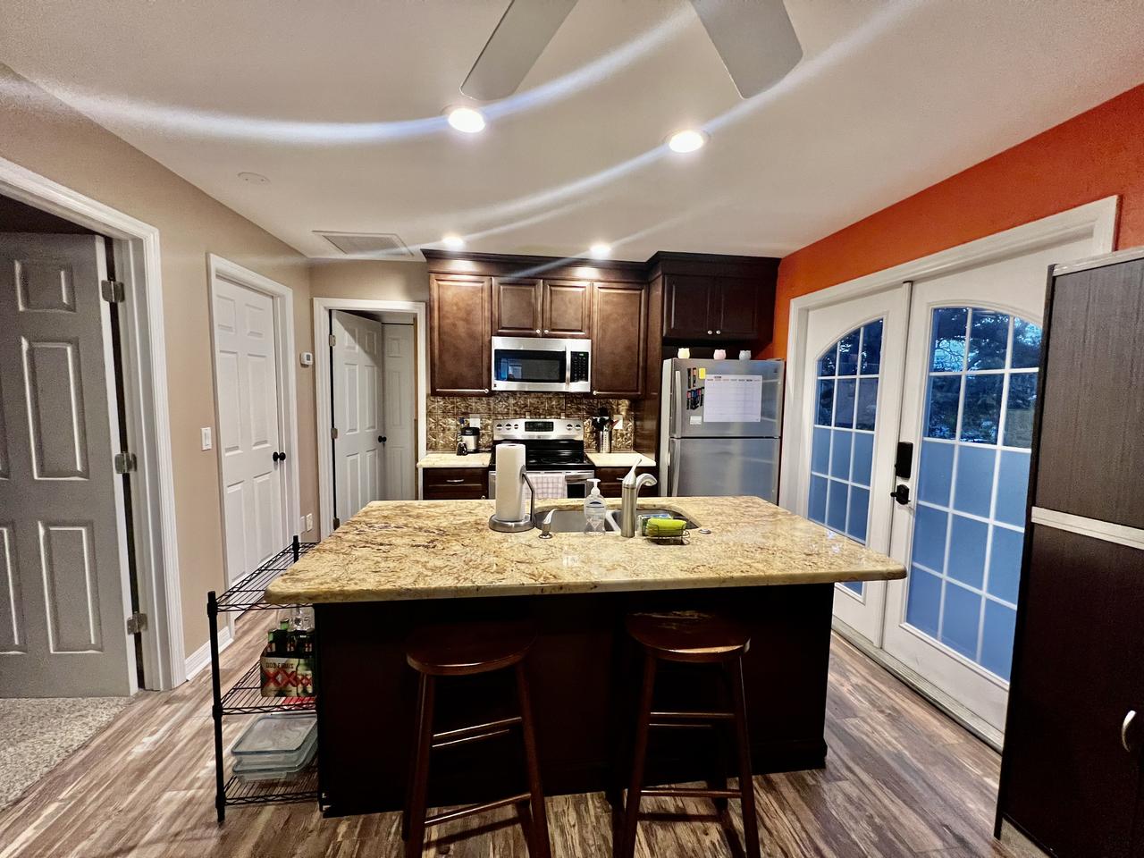 Profile photo 10 of 12