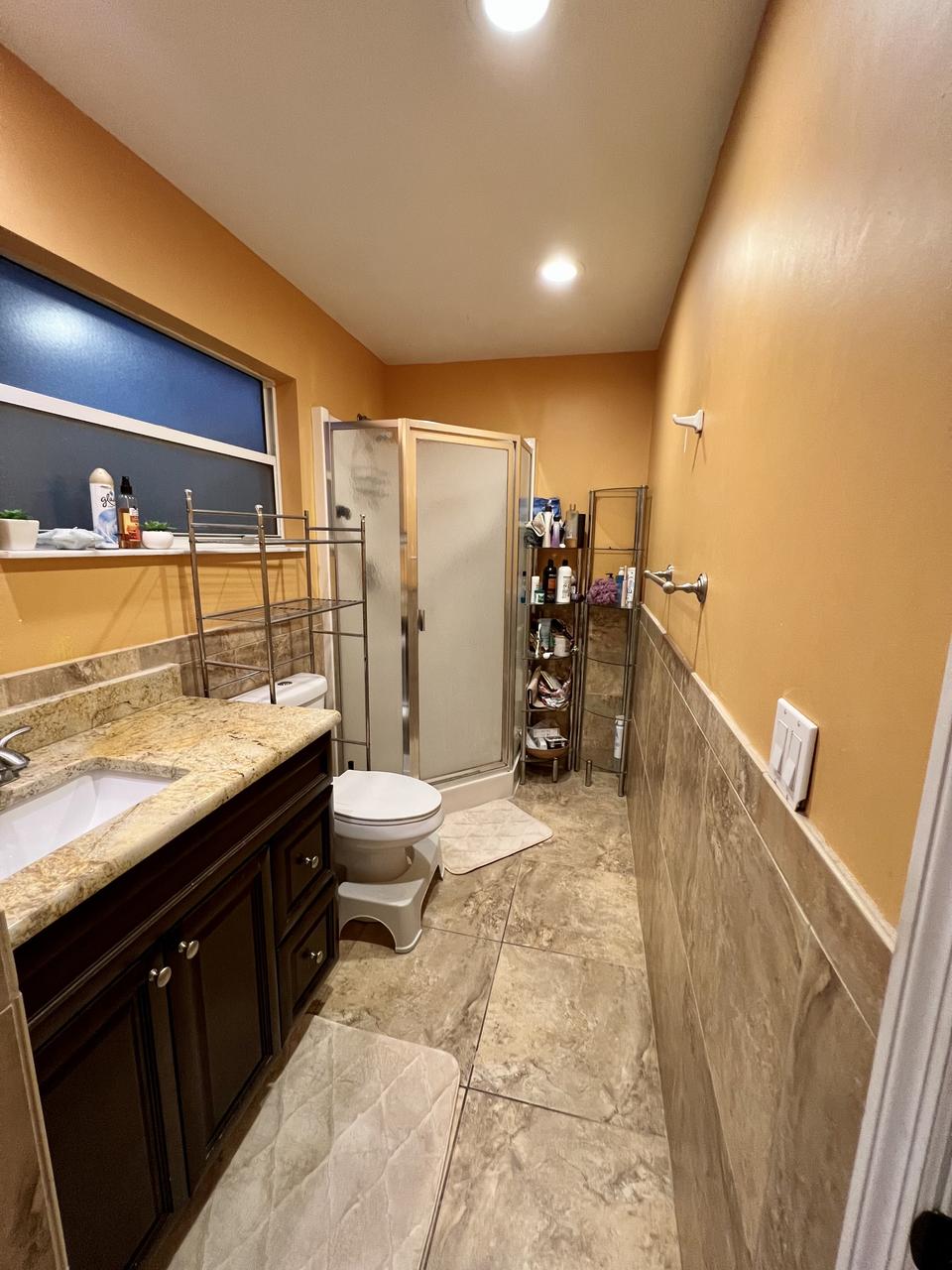 Profile photo 7 of 12