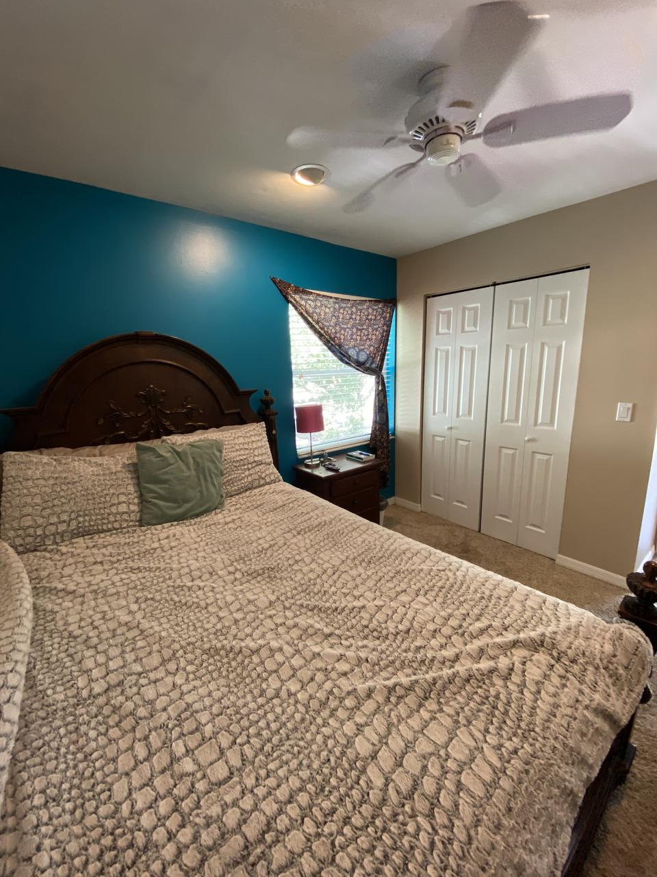 Profile photo 4 of 12