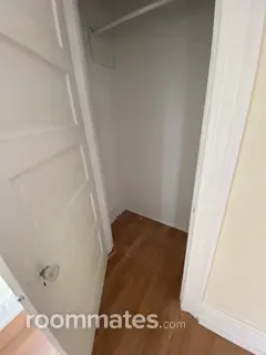 Room for rent in Manchester, NH $1020, house