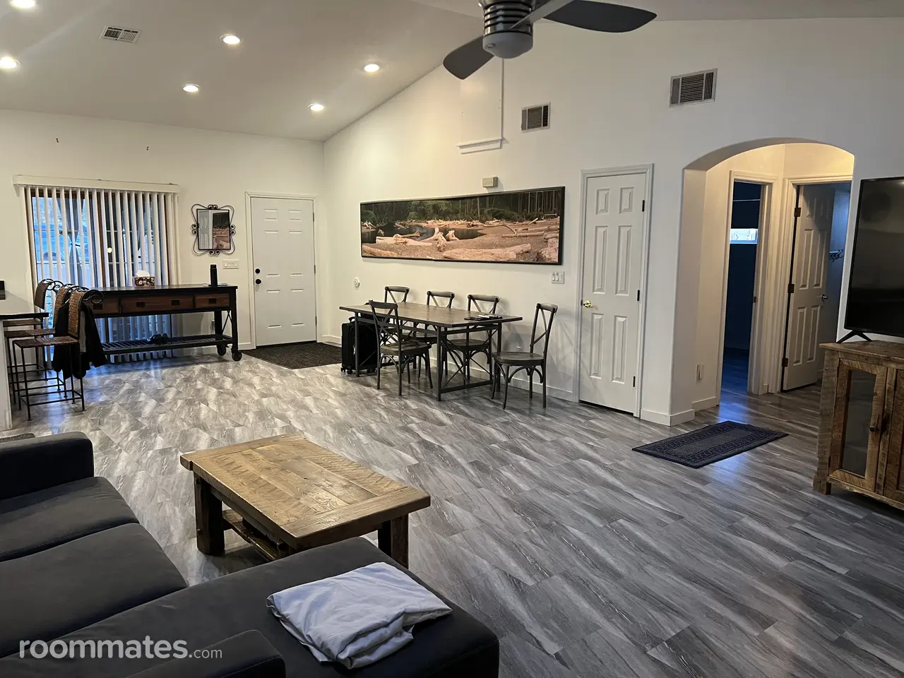 Profile photo 8 of 10