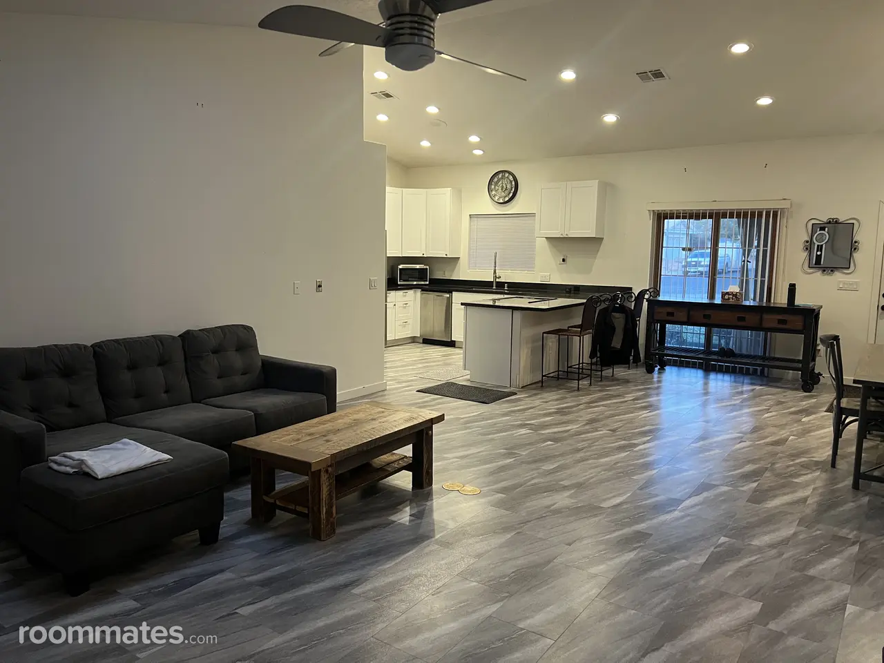 Profile photo 6 of 10