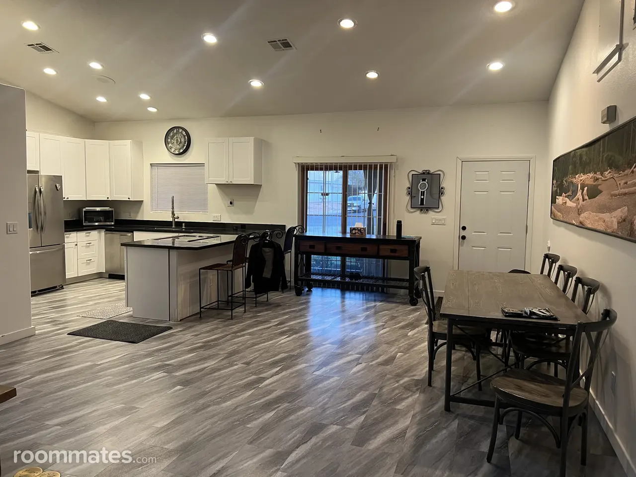 Profile photo 2 of 10