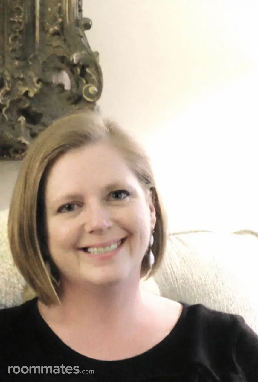 Profile photo 4 of 4