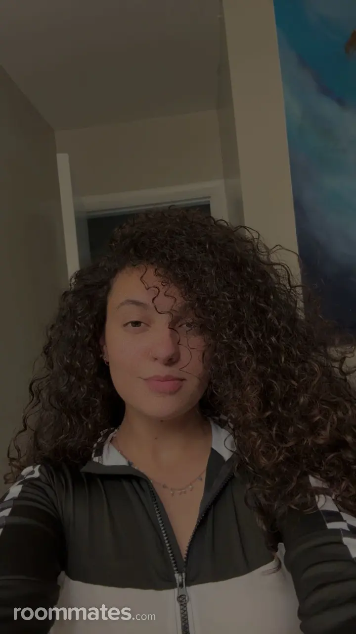 Profile photo 4 of 4