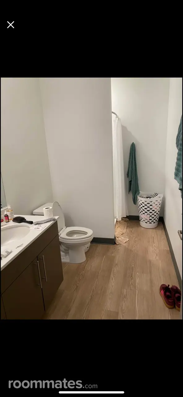 Profile photo 2 of 4