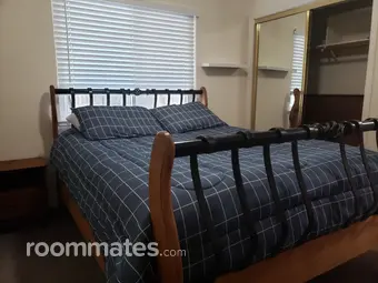 Room for rent in Sacramento, CA $1100, house