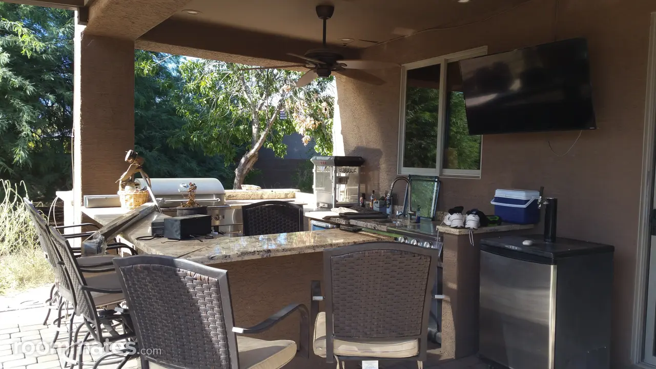 Profile photo 10 of 11