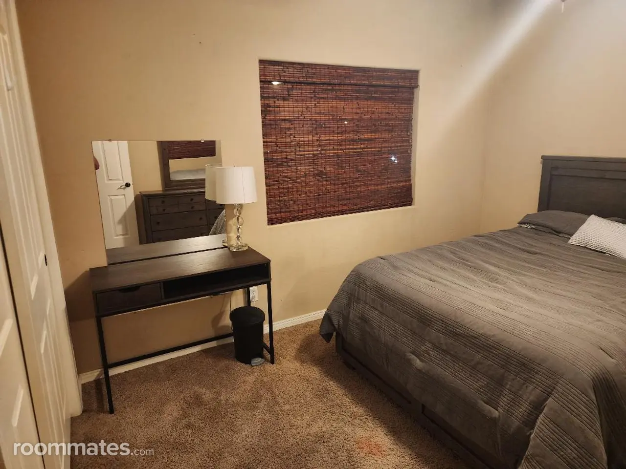 Profile photo 1 of 6