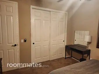 Room for rent in Chandler, AZ $950, house
