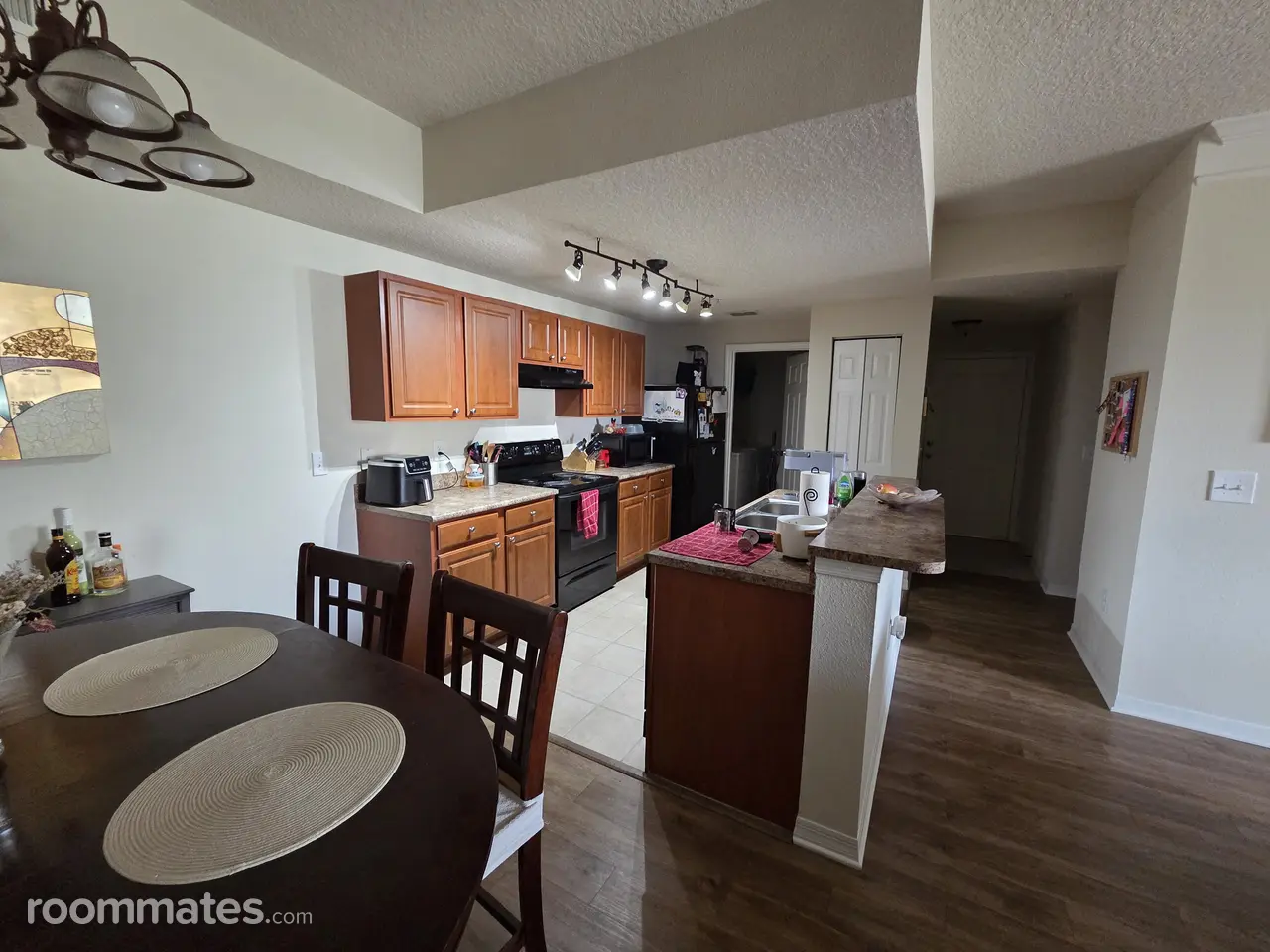 Profile photo 2 of 6