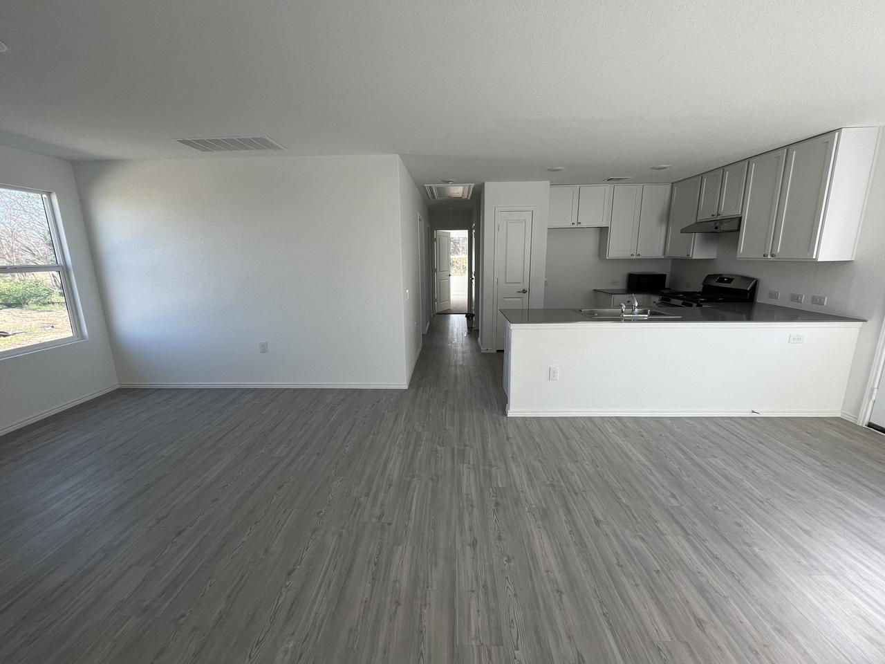 Profile photo 4 of 11